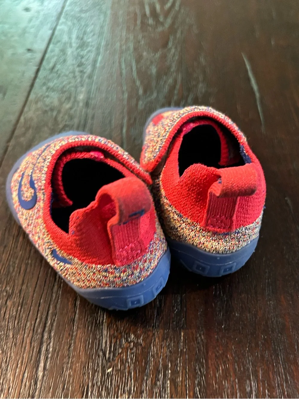 Nike Swoosh 1 Flyknit (Baby/Toddler) in the Sail/Game Royal/Siren Red - size 5